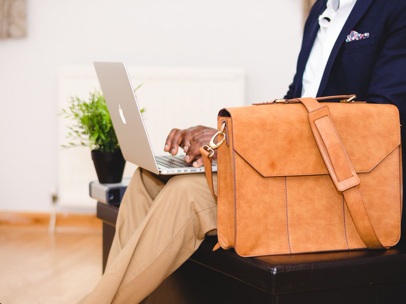 photo-1473445361085-b9a07f55608b